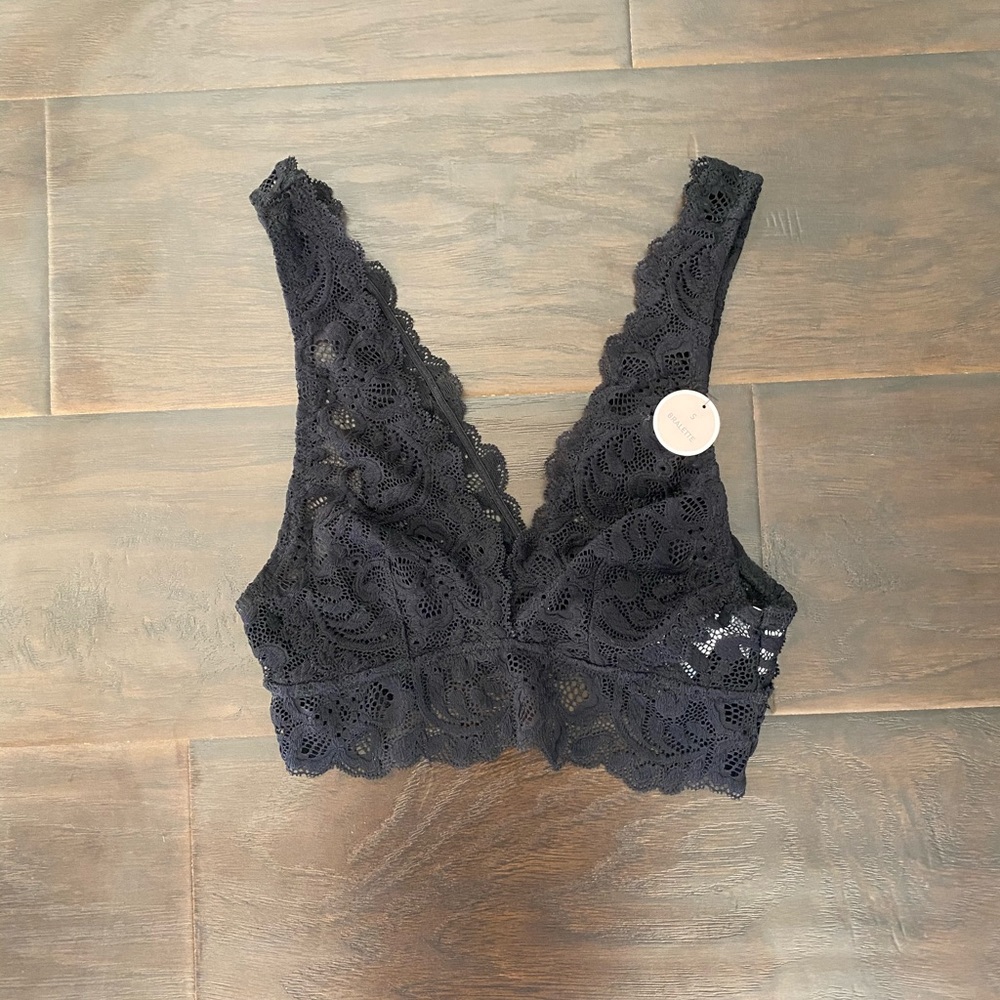 Forever 21 Black Floral Lace Bralette